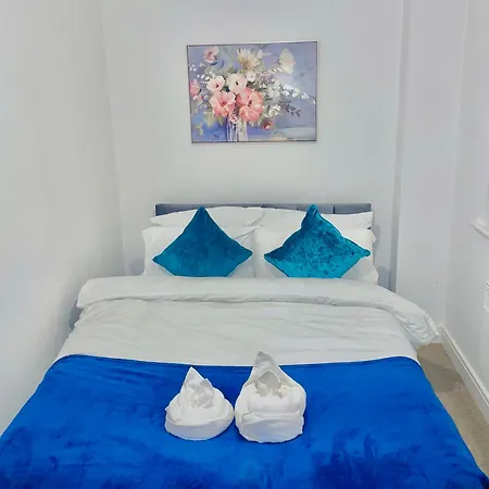 Birmingham City Centre- Long Stay, Homey 2 Bed Apartment- Contractors, Working Professionals, Families & Relocators Exterior photo